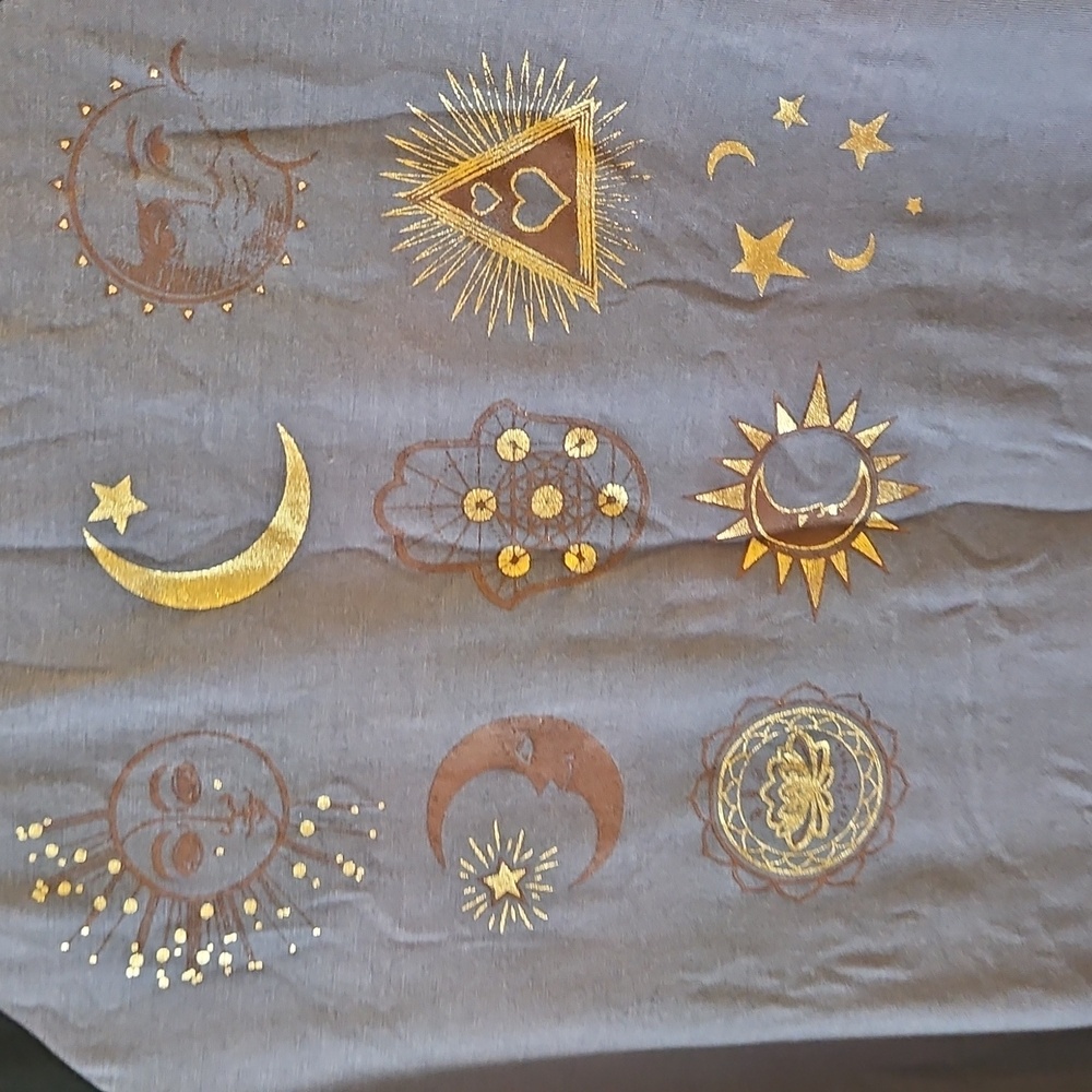 PJ Top By TRUSELF long Sleeve P J TOP Or Grapic Tee Moon Sun On Front Size Med - Picture 4 of 7